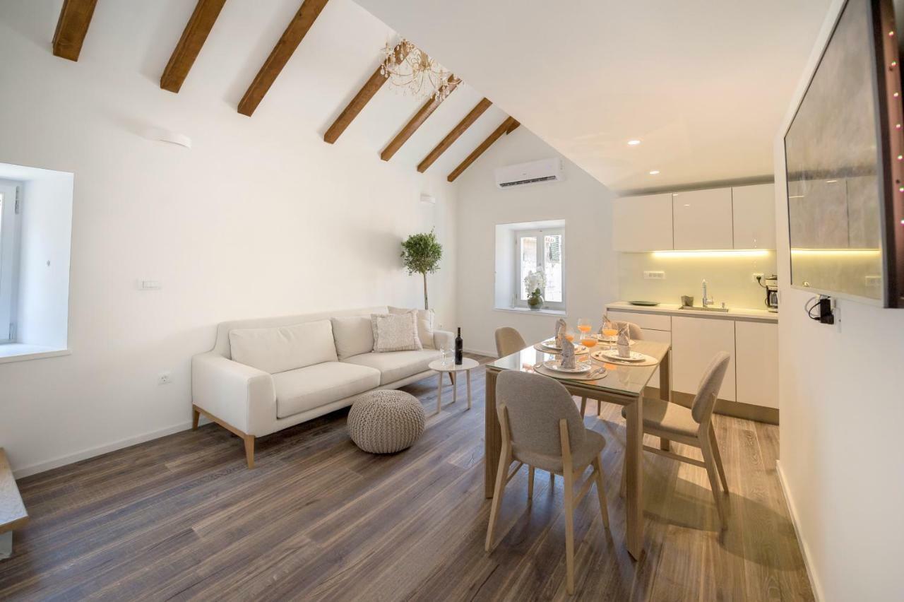 Feel Like An Emperor Apartments Split Bagian luar foto