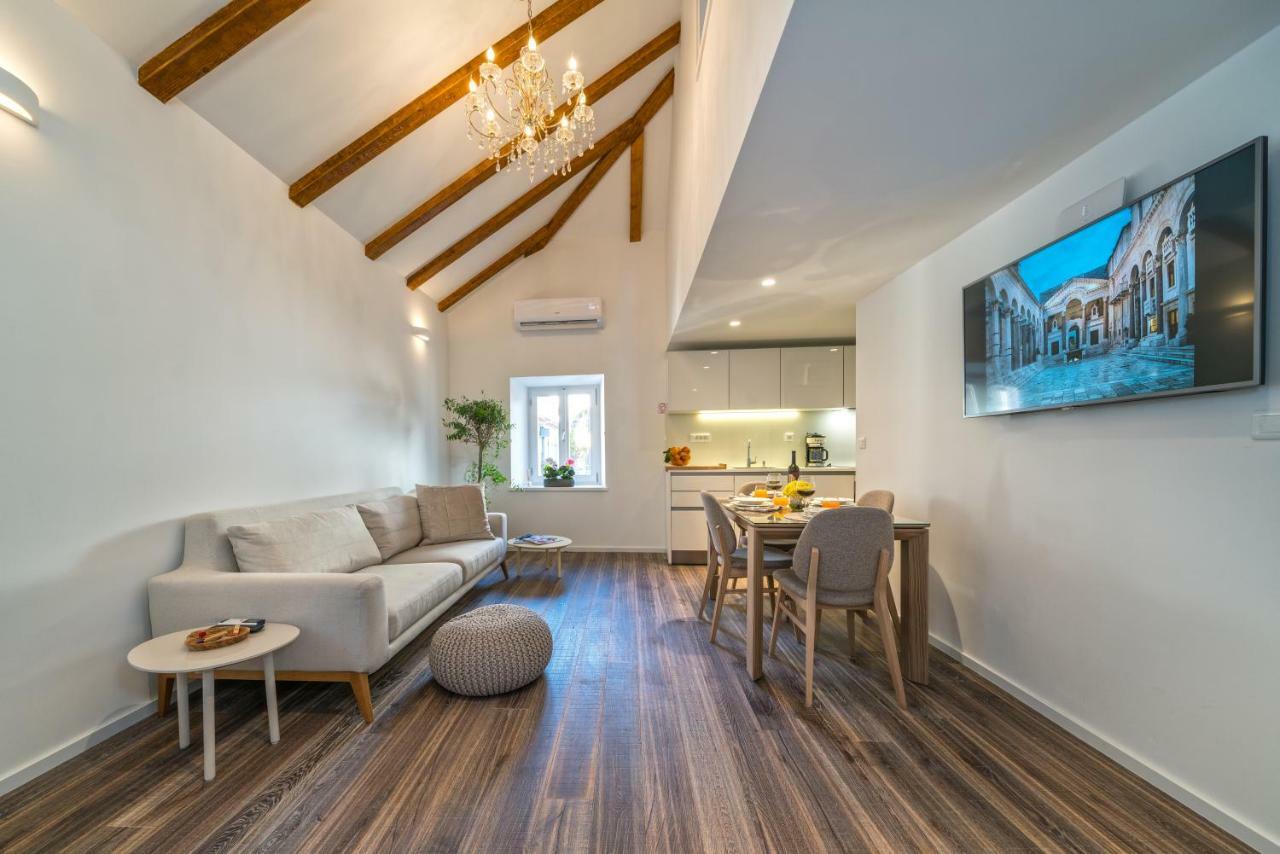 Feel Like An Emperor Apartments Split Bagian luar foto