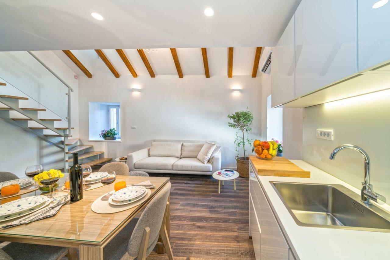 Feel Like An Emperor Apartments Split Bagian luar foto